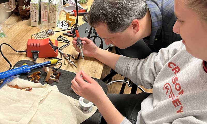 Desoldering components from the existing patched electronics